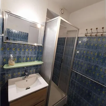 Coquet T2, Classe Meuble De Tourisme, 4 Couchages, 1er Etage, Apartament